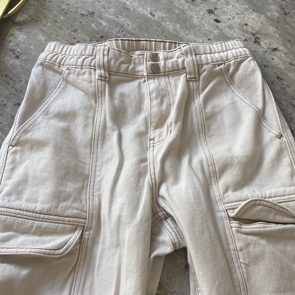 Pac Sun elastic high waist utility cargo pant.   Size M. Relaxed fit - Picture 5 of 9
